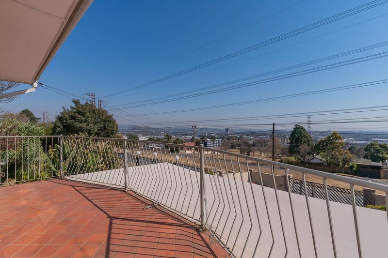 4 Bedroom Property for Sale in Sunnyridge Gauteng