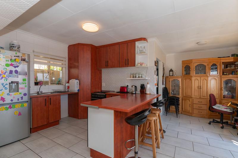 4 Bedroom Property for Sale in Sunnyridge Gauteng