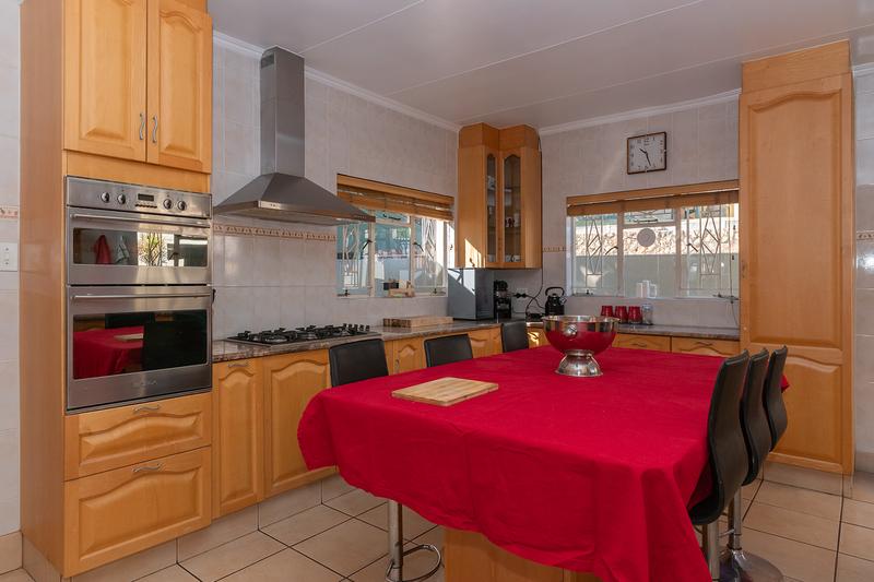 4 Bedroom Property for Sale in Sunnyridge Gauteng