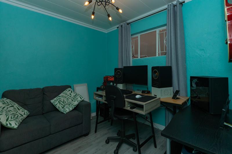 4 Bedroom Property for Sale in Sunnyridge Gauteng