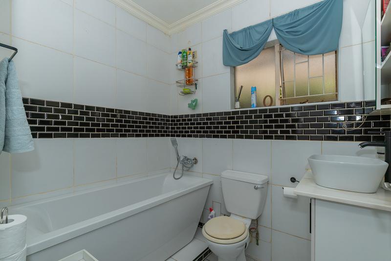 4 Bedroom Property for Sale in Sunnyridge Gauteng