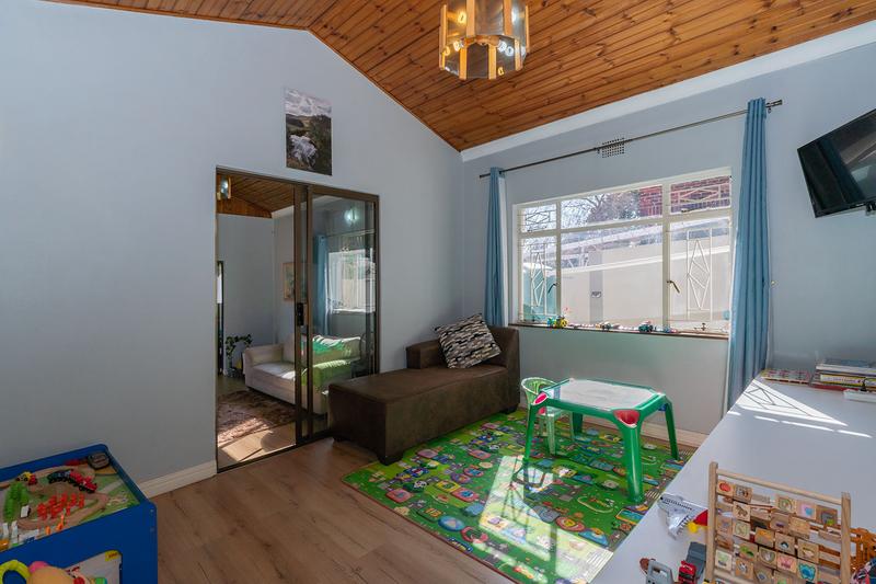 4 Bedroom Property for Sale in Sunnyridge Gauteng
