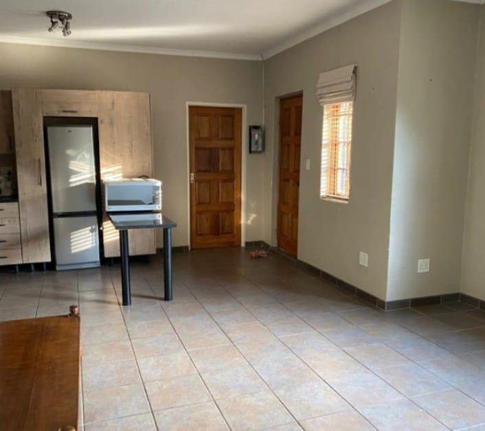 5 Bedroom Property for Sale in Observatory Gauteng