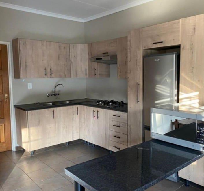 5 Bedroom Property for Sale in Observatory Gauteng