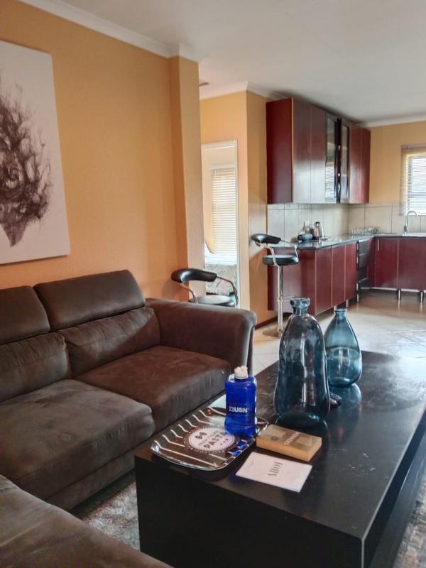 2 Bedroom Property for Sale in Albertsdal Gauteng