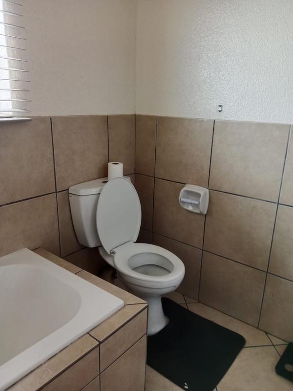 2 Bedroom Property for Sale in Albertsdal Gauteng