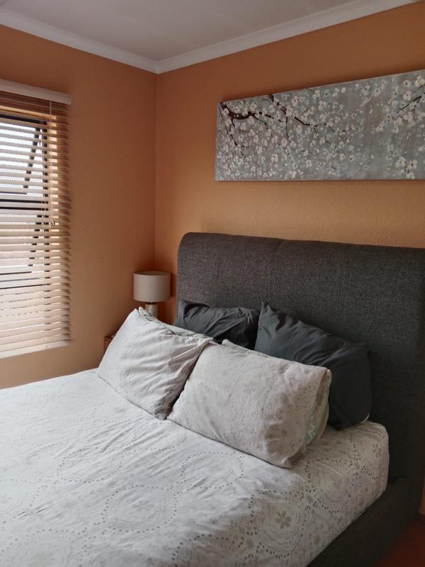 2 Bedroom Property for Sale in Albertsdal Gauteng