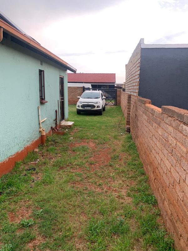 2 Bedroom Property for Sale in Dawn Park Gauteng
