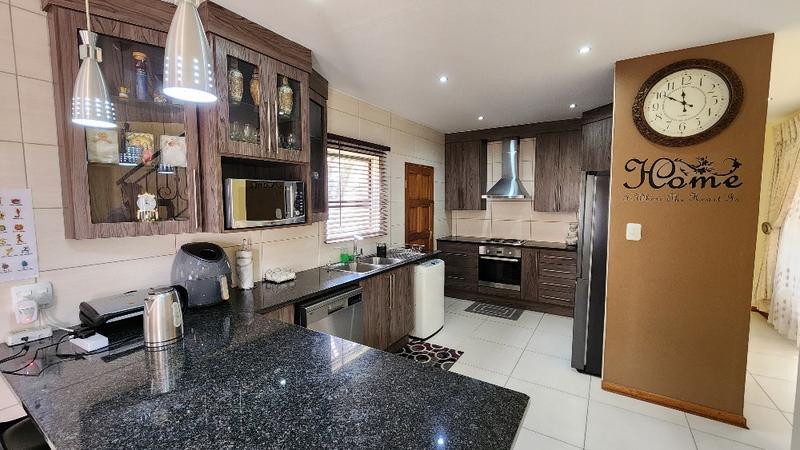 3 Bedroom Property for Sale in Parkrand Gauteng