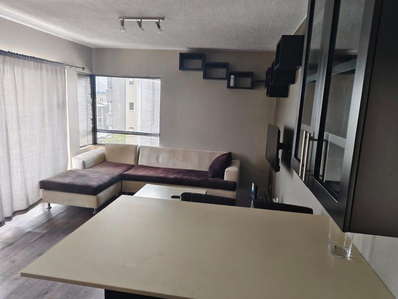 To Let 3 Bedroom Property for Rent in Beverley Gauteng