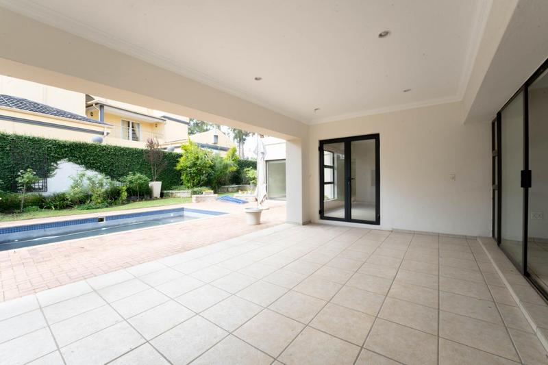4 Bedroom Property for Sale in Dainfern Golf Estate Gauteng