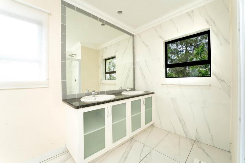 4 Bedroom Property for Sale in Dainfern Golf Estate Gauteng