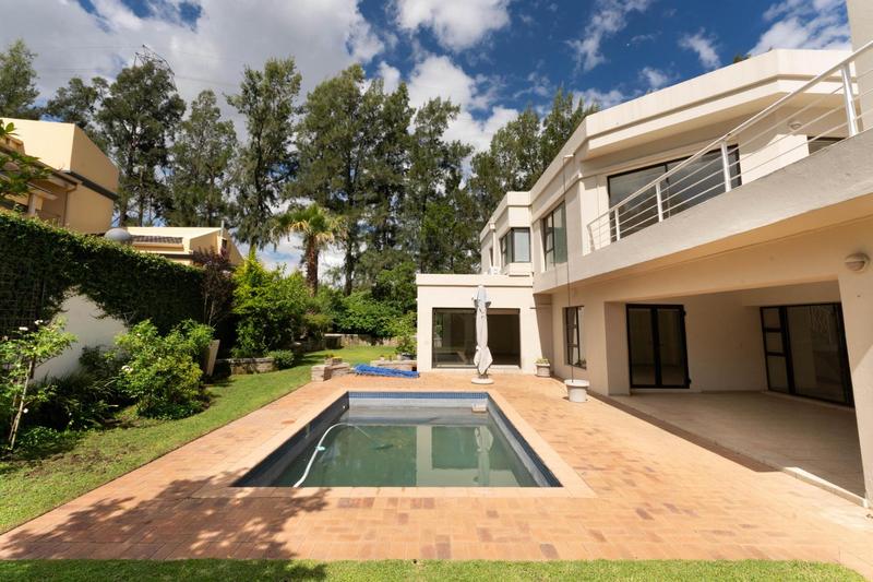 4 Bedroom Property for Sale in Dainfern Golf Estate Gauteng