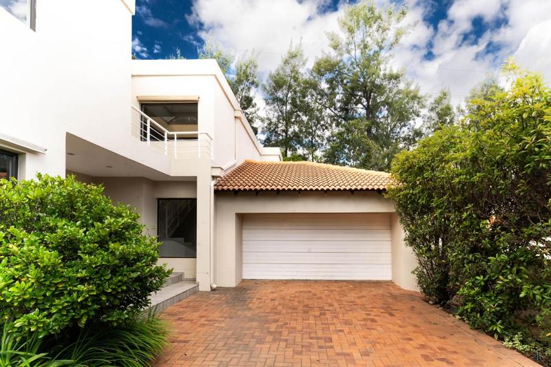 4 Bedroom Property for Sale in Dainfern Golf Estate Gauteng