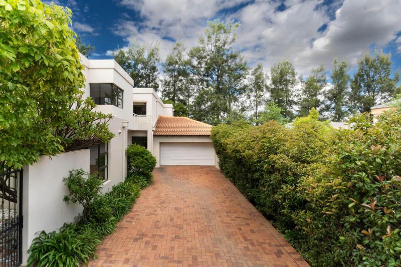 4 Bedroom Property for Sale in Dainfern Golf Estate Gauteng