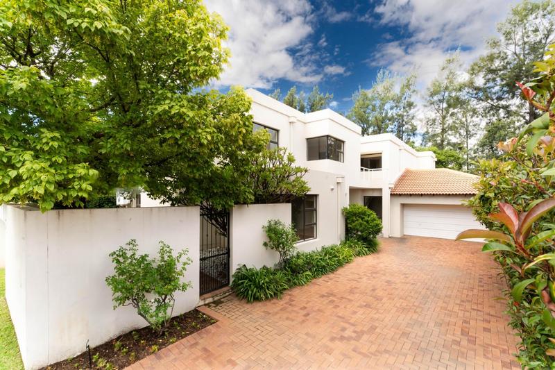 4 Bedroom Property for Sale in Dainfern Golf Estate Gauteng