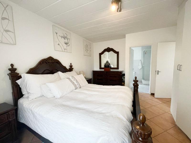 2 Bedroom Property for Sale in Noordhang Gauteng