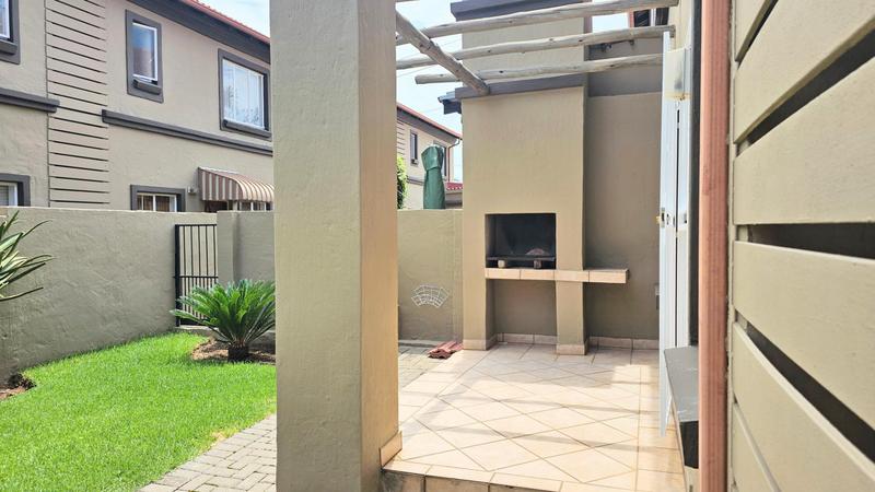 2 Bedroom Property for Sale in Eden Glen Gauteng