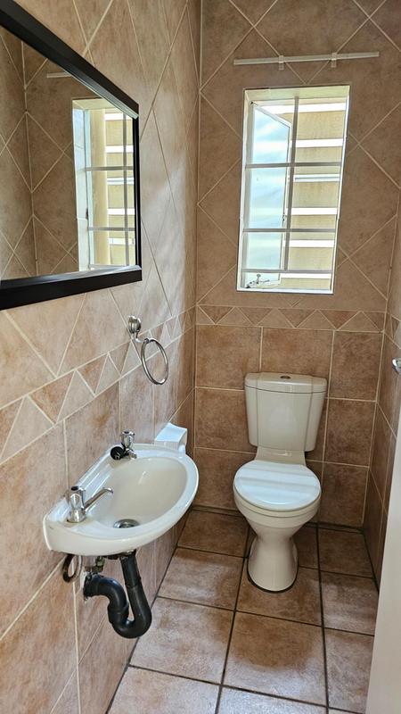2 Bedroom Property for Sale in Eden Glen Gauteng