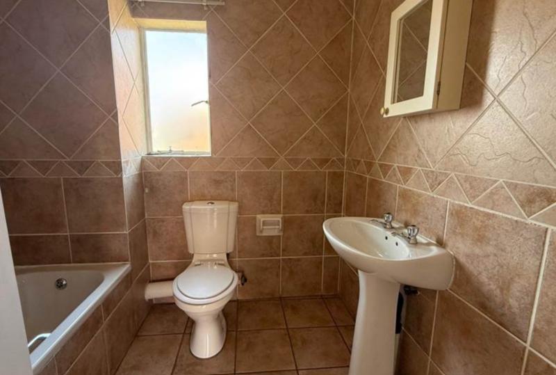 2 Bedroom Property for Sale in Eden Glen Gauteng