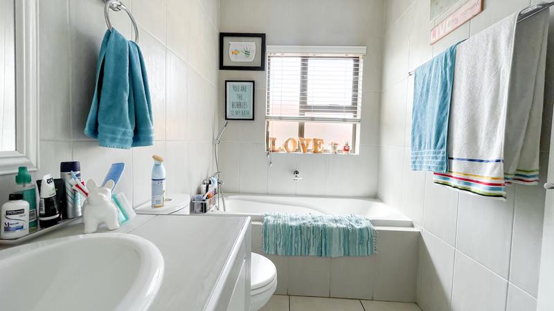 3 Bedroom Property for Sale in Edenvale Gauteng