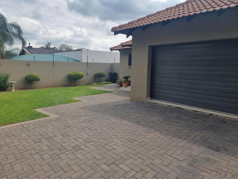 3 Bedroom Property for Sale in Edenvale Central Gauteng