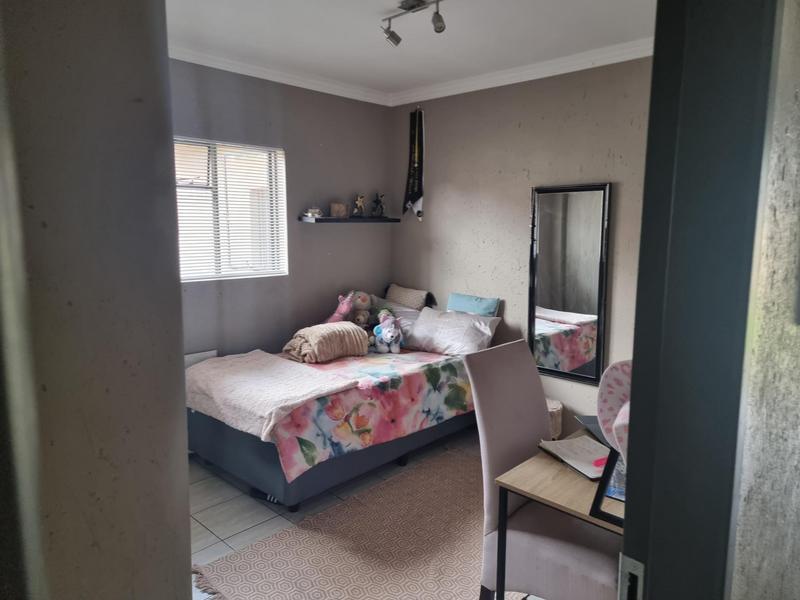 3 Bedroom Property for Sale in Edenvale Central Gauteng