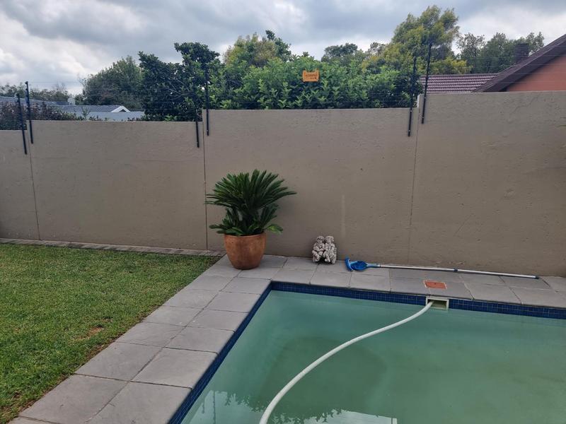 3 Bedroom Property for Sale in Edenvale Central Gauteng