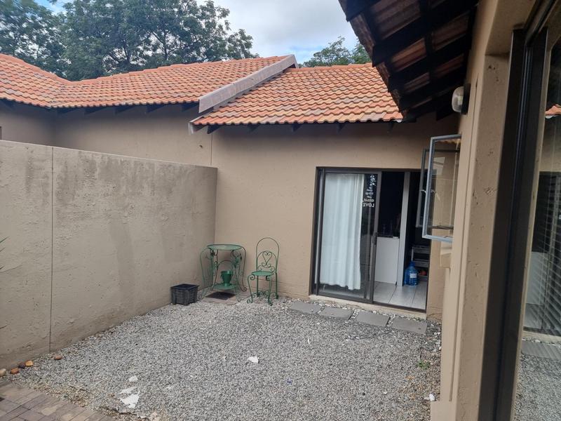 3 Bedroom Property for Sale in Edenvale Central Gauteng