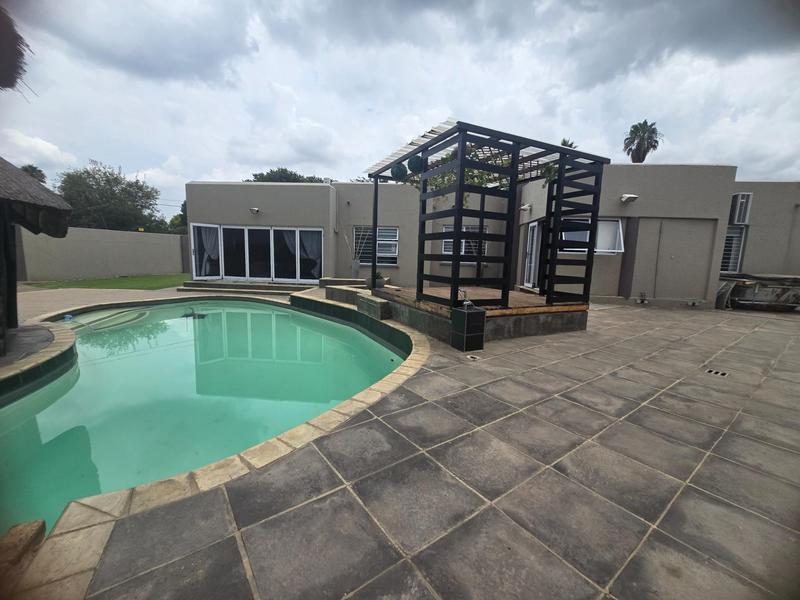 3 Bedroom Property for Sale in Sunward Park Gauteng