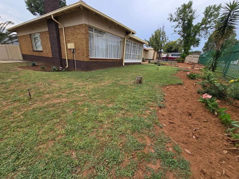3 Bedroom Property for Sale in Elspark Gauteng