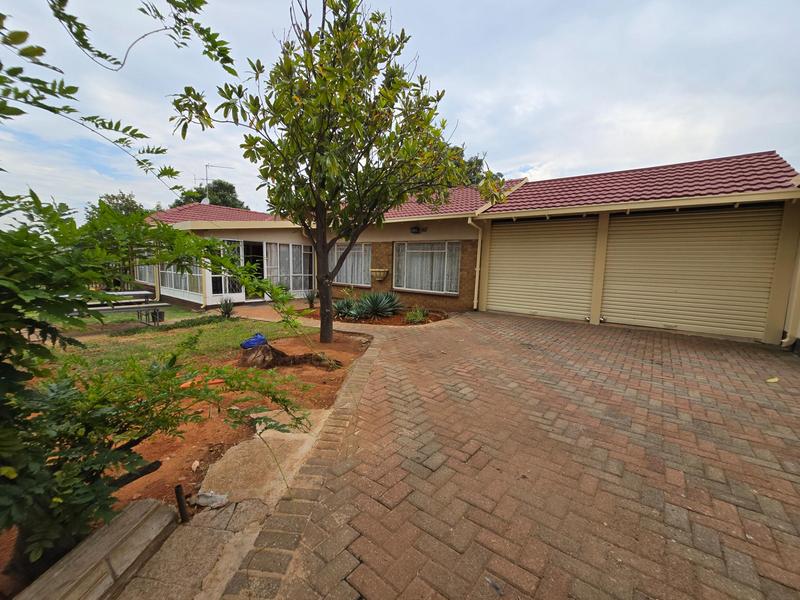 3 Bedroom Property for Sale in Elspark Gauteng