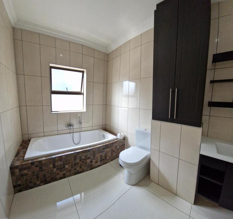 4 Bedroom Property for Sale in Sunward Park Gauteng