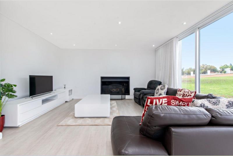 To Let 6 Bedroom Property for Rent in Saddlebrook Estate Gauteng