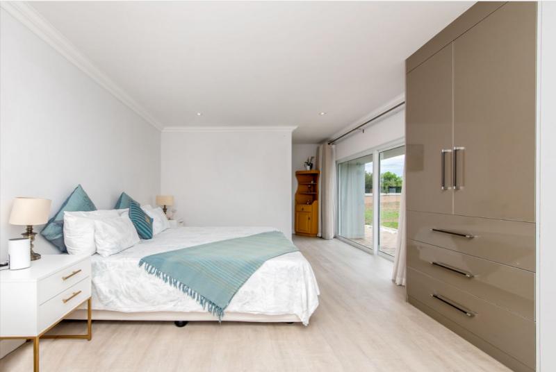 To Let 6 Bedroom Property for Rent in Saddlebrook Estate Gauteng