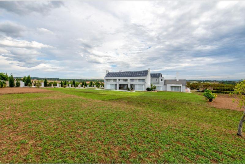 To Let 6 Bedroom Property for Rent in Saddlebrook Estate Gauteng