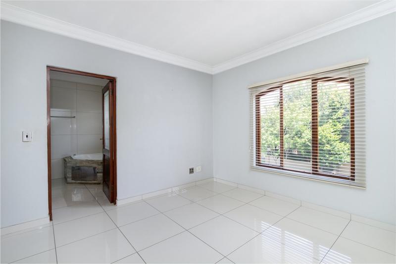 1 Bedroom Property for Sale in Dainfern Gauteng