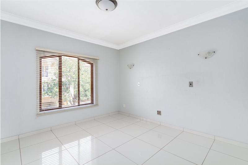 1 Bedroom Property for Sale in Dainfern Gauteng