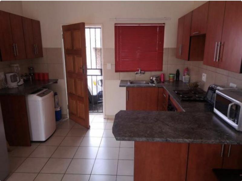 2 Bedroom Property for Sale in The Orchards Gauteng