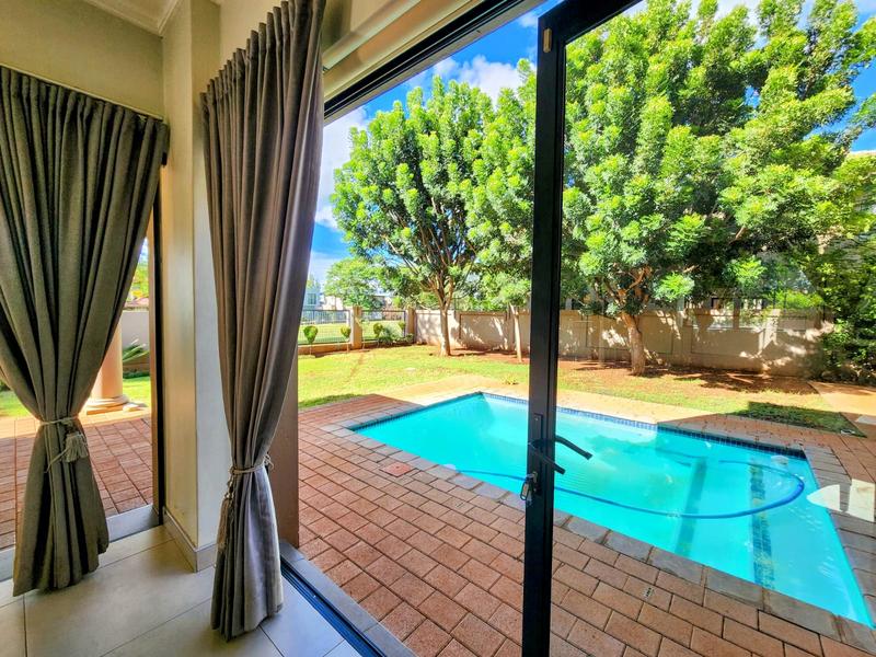 5 Bedroom Property for Sale in Zambezi Country Estate Gauteng