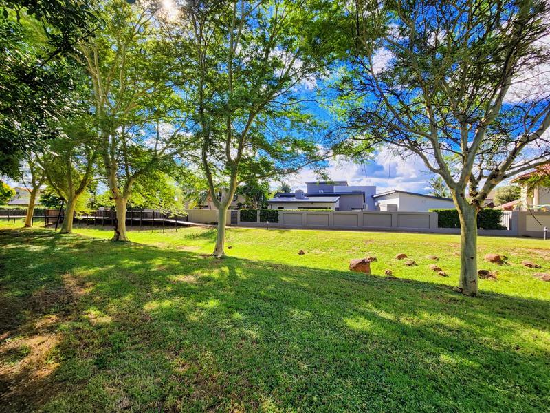5 Bedroom Property for Sale in Zambezi Country Estate Gauteng