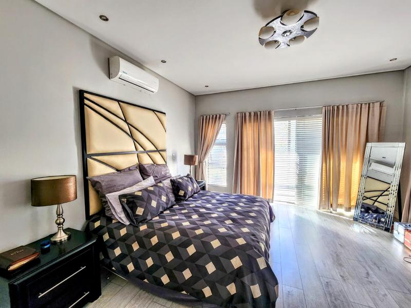 5 Bedroom Property for Sale in Zambezi Country Estate Gauteng