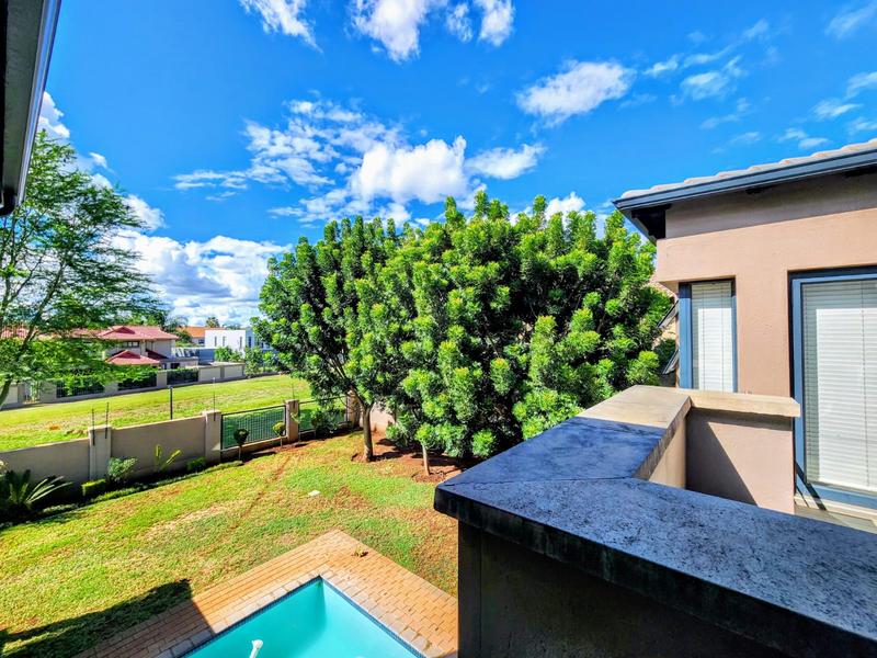 5 Bedroom Property for Sale in Zambezi Country Estate Gauteng