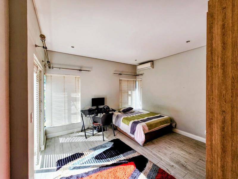5 Bedroom Property for Sale in Zambezi Country Estate Gauteng