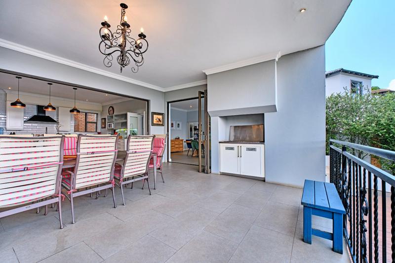 4 Bedroom Property for Sale in Featherbrooke Estate Gauteng