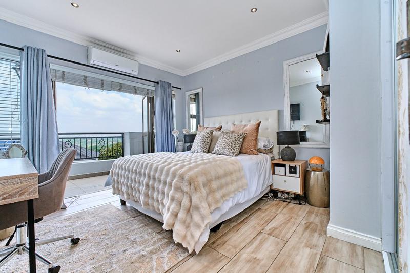 4 Bedroom Property for Sale in Featherbrooke Estate Gauteng