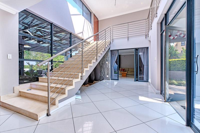 5 Bedroom Property for Sale in Featherbrooke Estate Gauteng