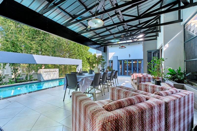 5 Bedroom Property for Sale in Featherbrooke Estate Gauteng