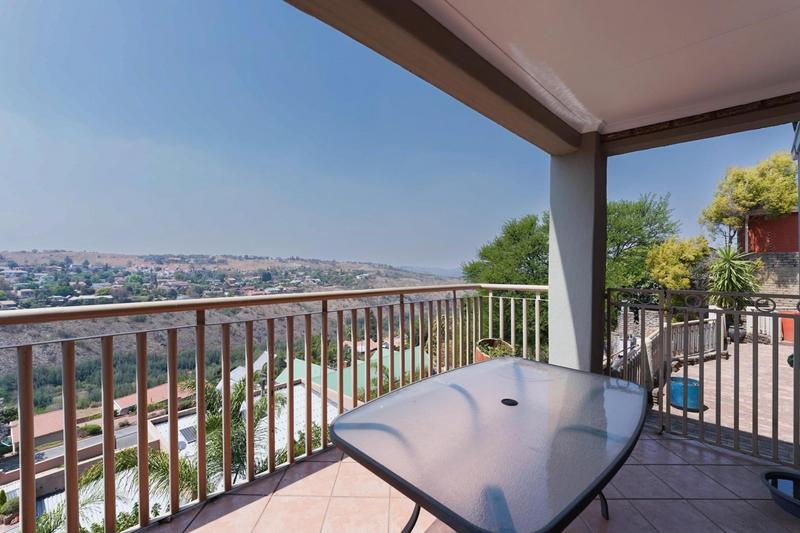 3 Bedroom Property for Sale in Kenmare Gauteng