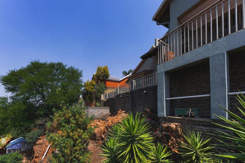 3 Bedroom Property for Sale in Kenmare Gauteng